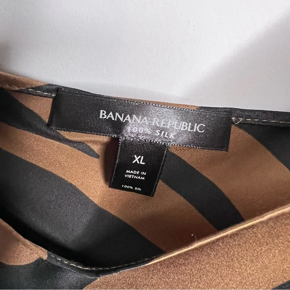 Banana Republic 100% silk XL Animal Print Camisole Sold Out - Picture 13 of 15